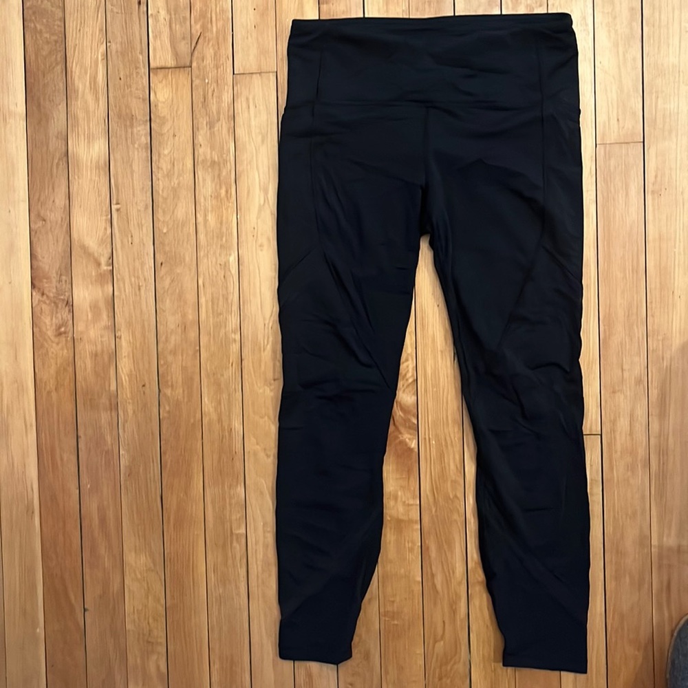 Lululemon size 8 black running tights with pockets